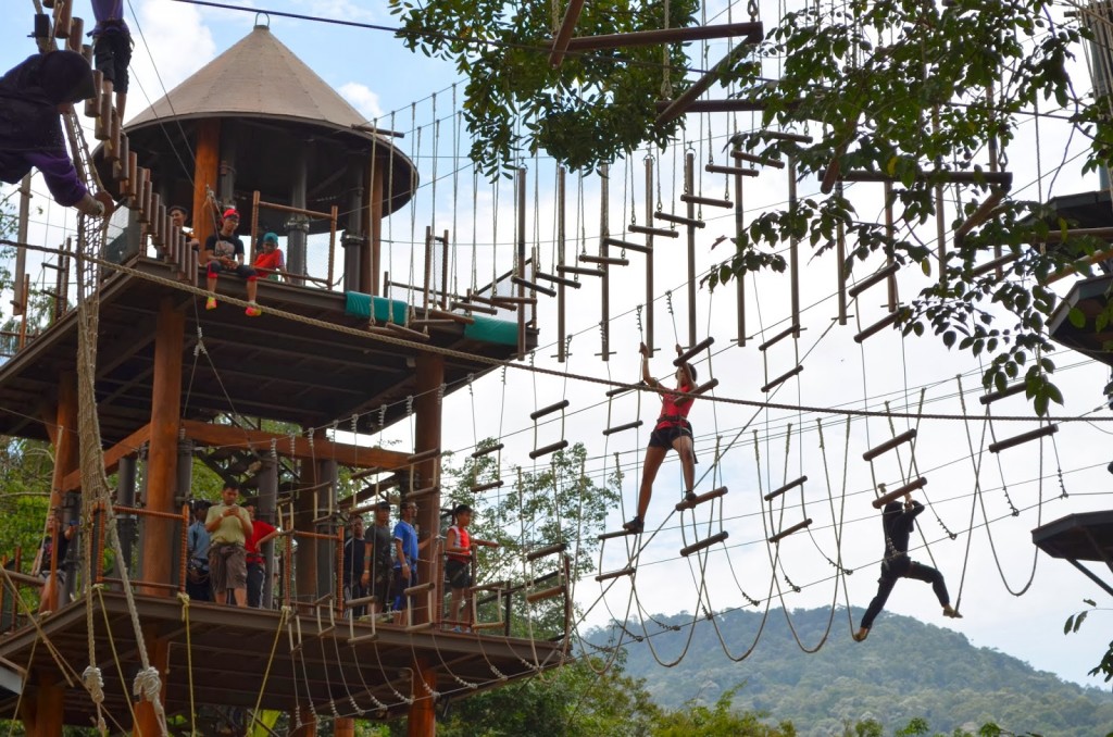 Exciting rides and games set against a natural backdrop await you at Escape Theme Park  Source: letsrestandrelaxinmalaysia.blogspot.com