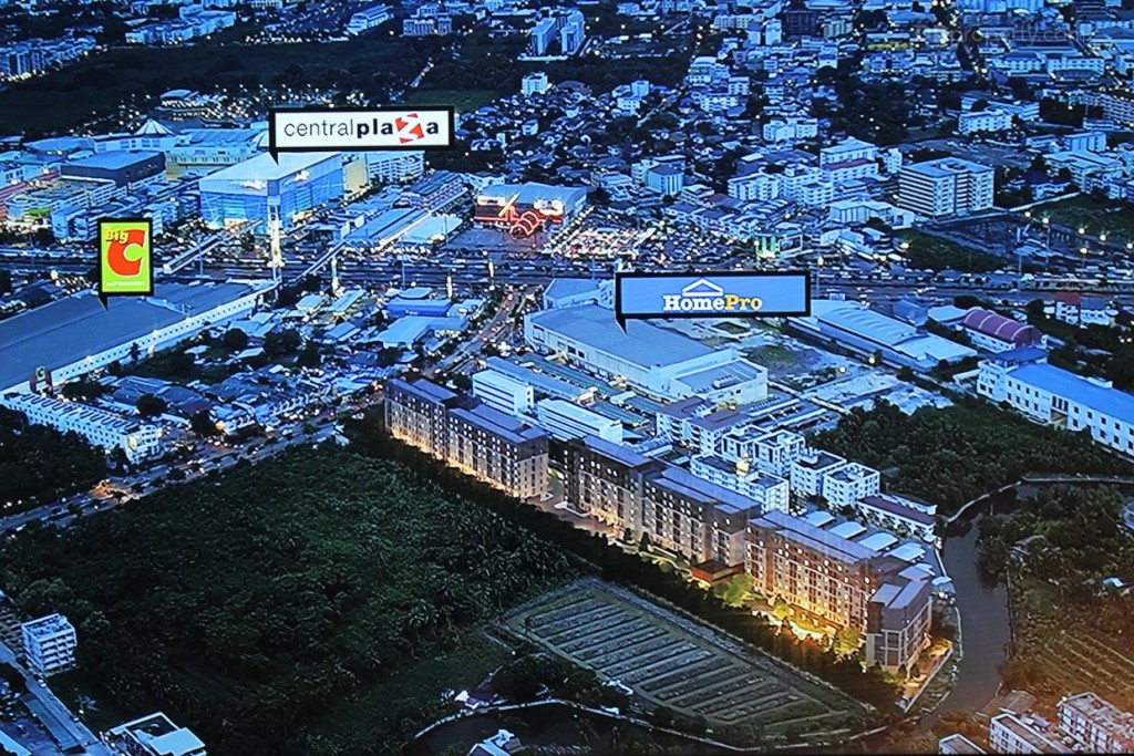 ทิศตะวันออก: ด้านหลังของโครงการจะอยู่ติดคลองสนามชัย