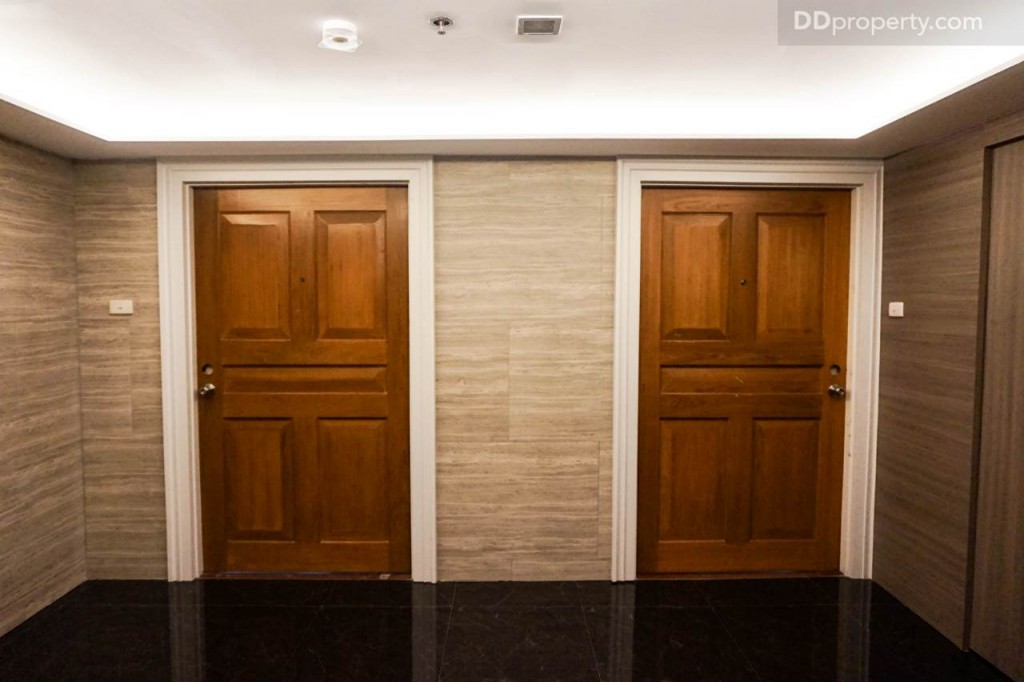 Above Sukhumvit 39 - Room1 DSC01560-001