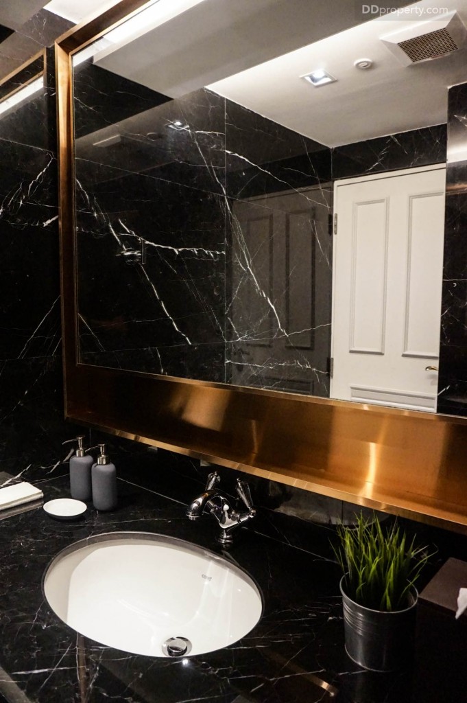 Above Sukhumvit 39 - Room21 DSC01356-021