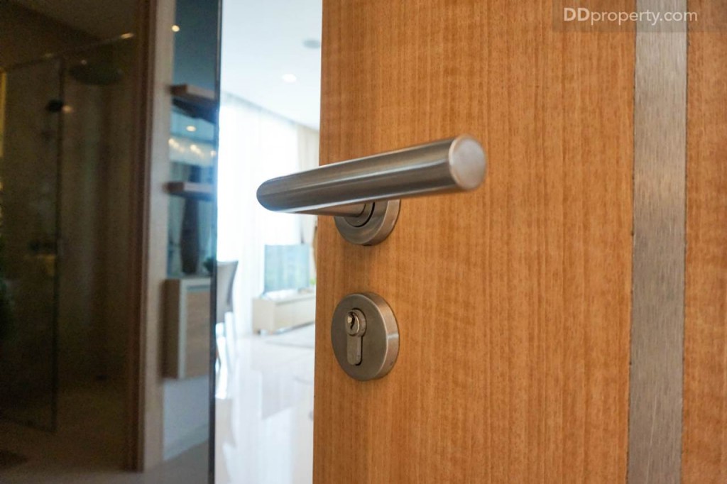 City Garden Tower - Ex room2 DSC02180-002