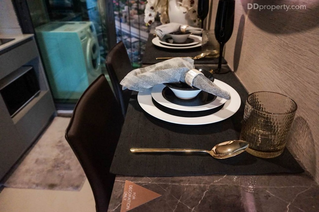 Ideo Pahon Chatujak - Ex135 DSC02437-039