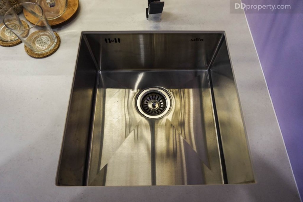 The Line Pahol - Pradipat - 1A 26.2511 DSC01848-012