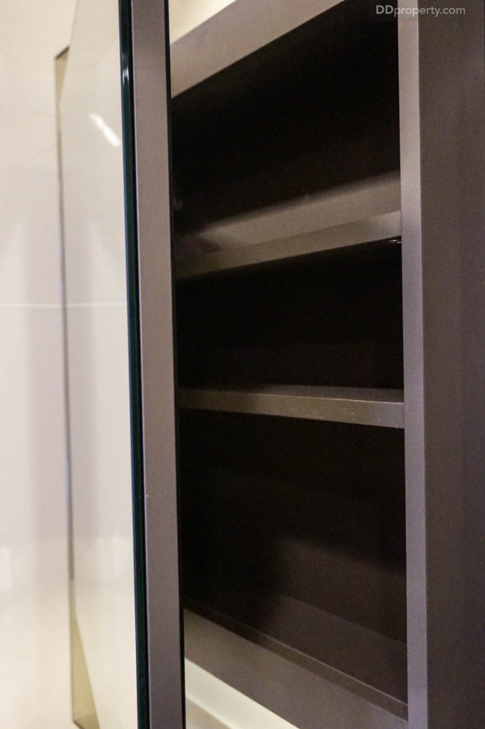 The Line Pahol - Pradipat - 1A 26.2553.1 DSC01895-055