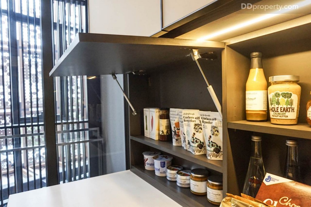 The Line Pahol - Pradipat - 2A 51.2010 DSC02008-012