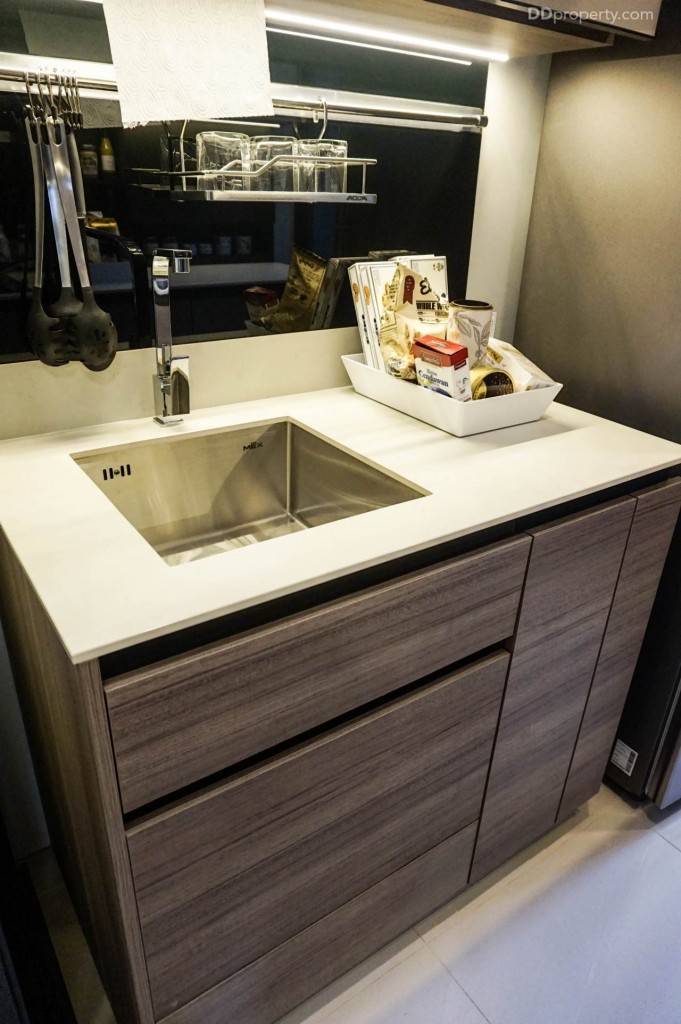 The Line Pahol - Pradipat - 2A 51.2017 DSC02002-019