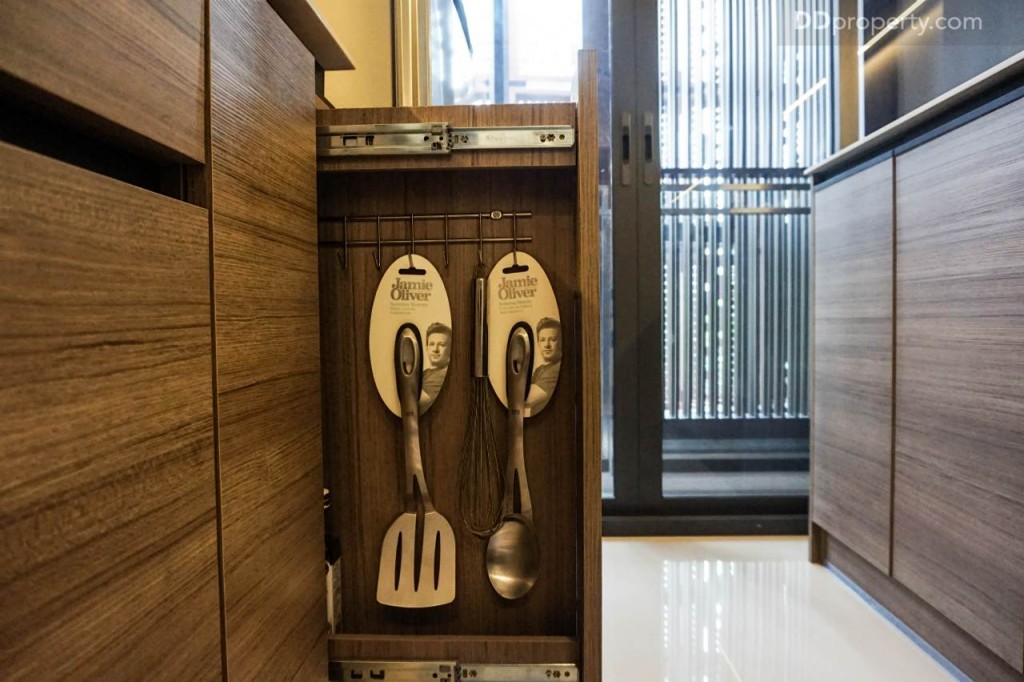 The Line Pahol - Pradipat - 2A 51.2018 DSC02014-020