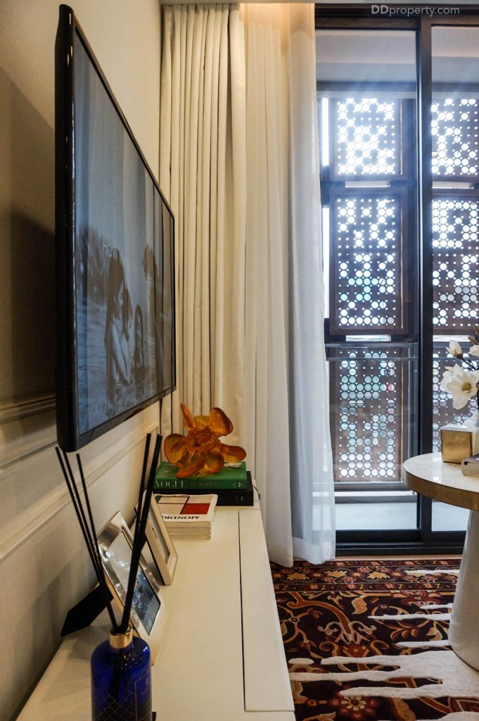 The Line Pahol - Pradipat - 2A 51.2027 DSC02026-028