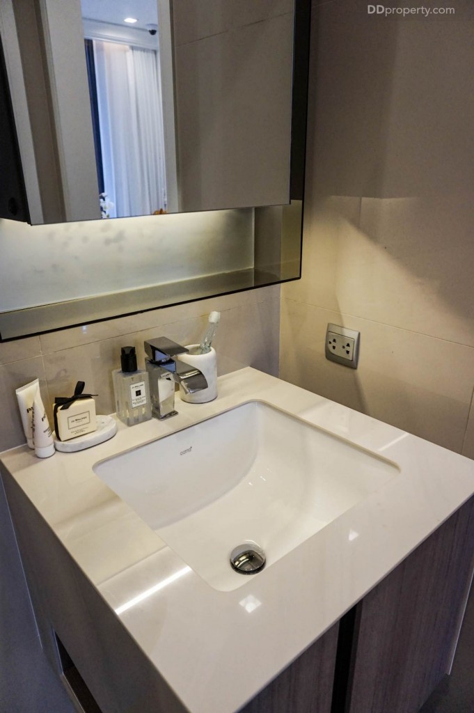 The Line Pahol - Pradipat - 2A 51.2036 DSC02034-036