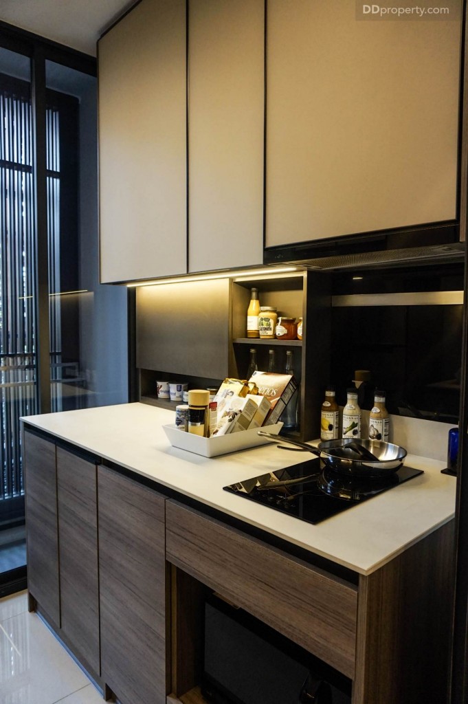 The Line Pahol - Pradipat - 2A 51.209 DSC02001-011