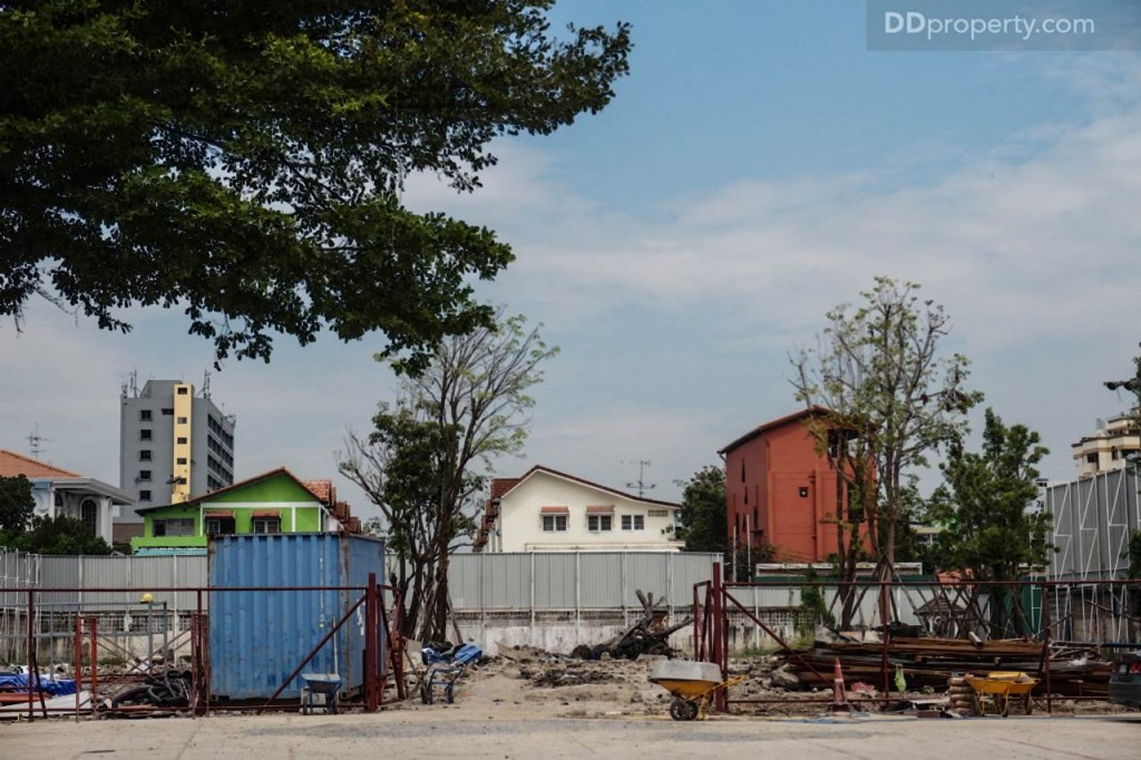 The Line Pahol - Pradipat - Direction1.2 DSC02106-003