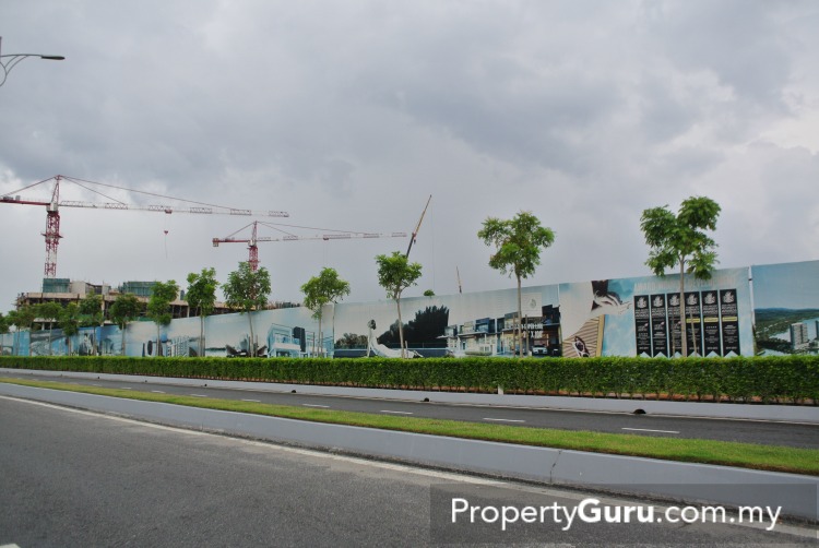 Construction banner of Skyvilla serviced apartment