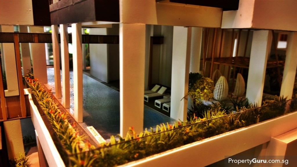 12 on Shan swimming pool