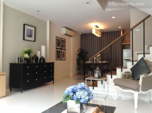  - รีวิวโครงการ: เดอะ คัลเลอร์ ลิฟวิ่ง ทาวน์โฮม ศรีนครินทร์ – วงแหวน (The Color Living Townhome Srinakarin – Wongwaen)