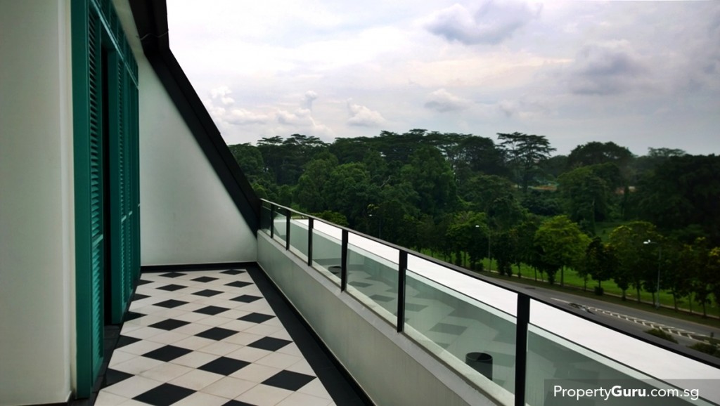 Balcony that connects dining area with the two bedrooms .