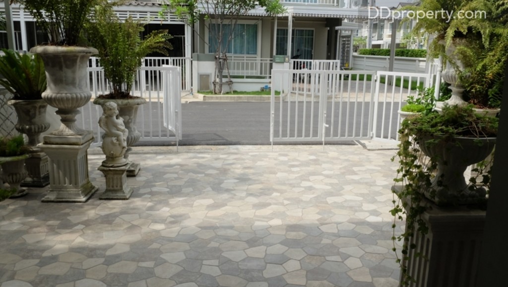 The Village Bangna - Wongwan 2