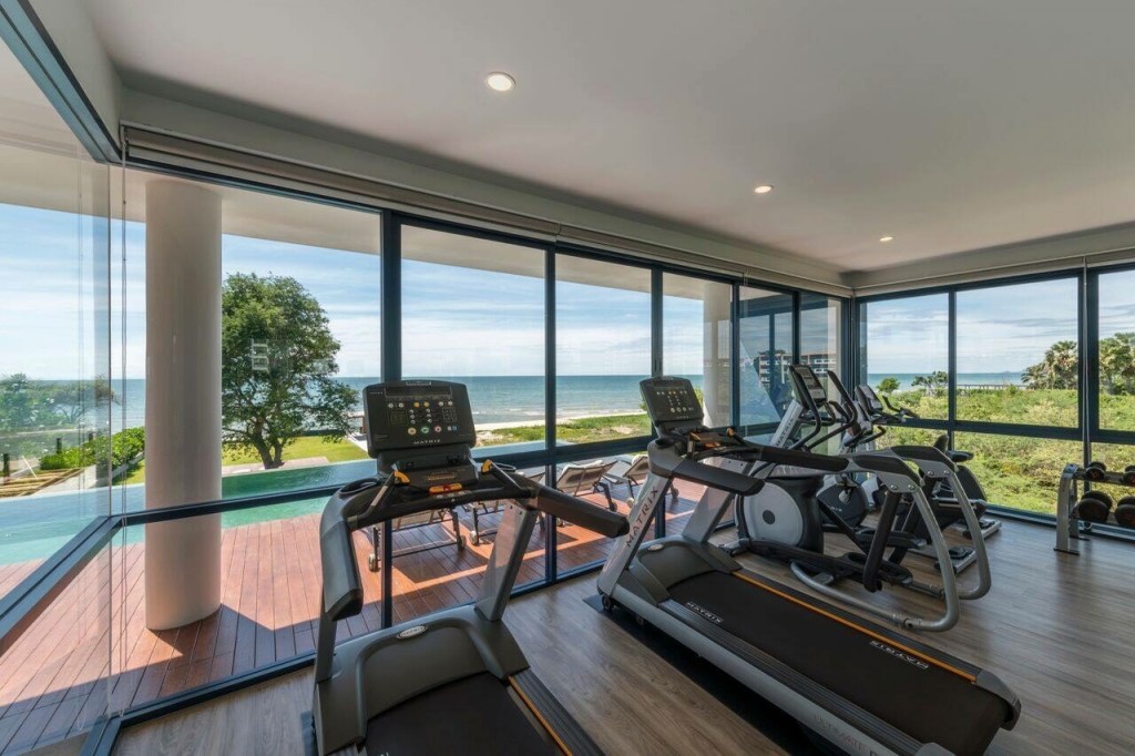 Baan Thew Talay Blue Sapphire