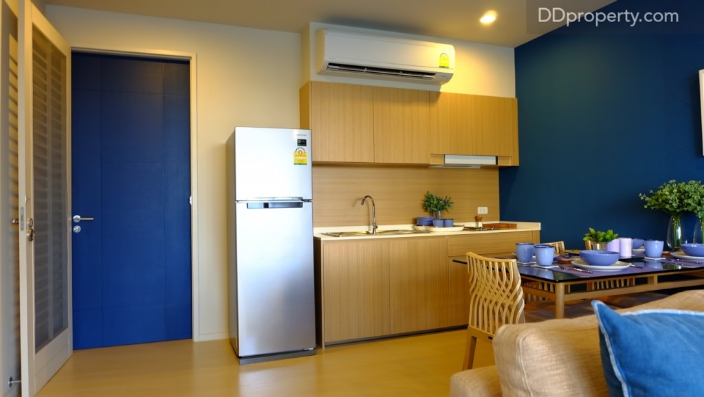 Baan Thew Talay Blue Sapphire