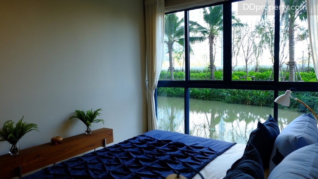 Baan Thew Talay Blue Sapphire