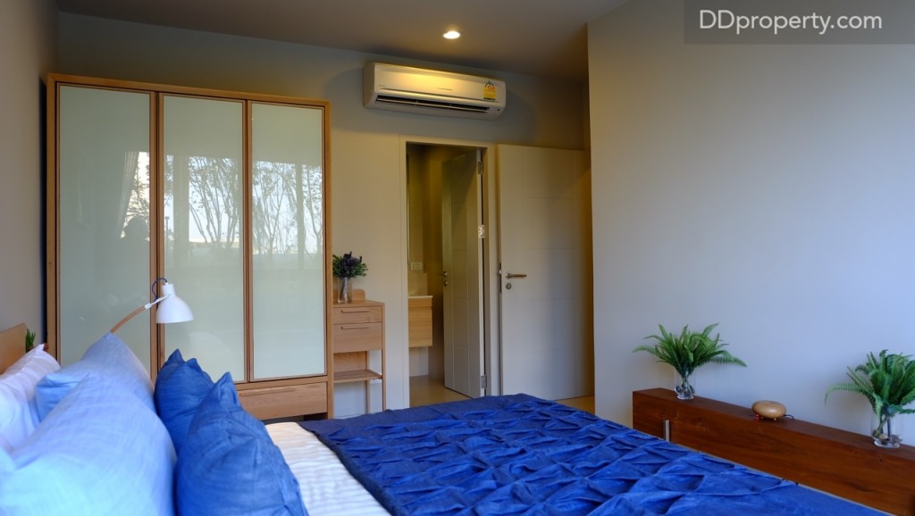 Baan Thew Talay Blue Sapphire