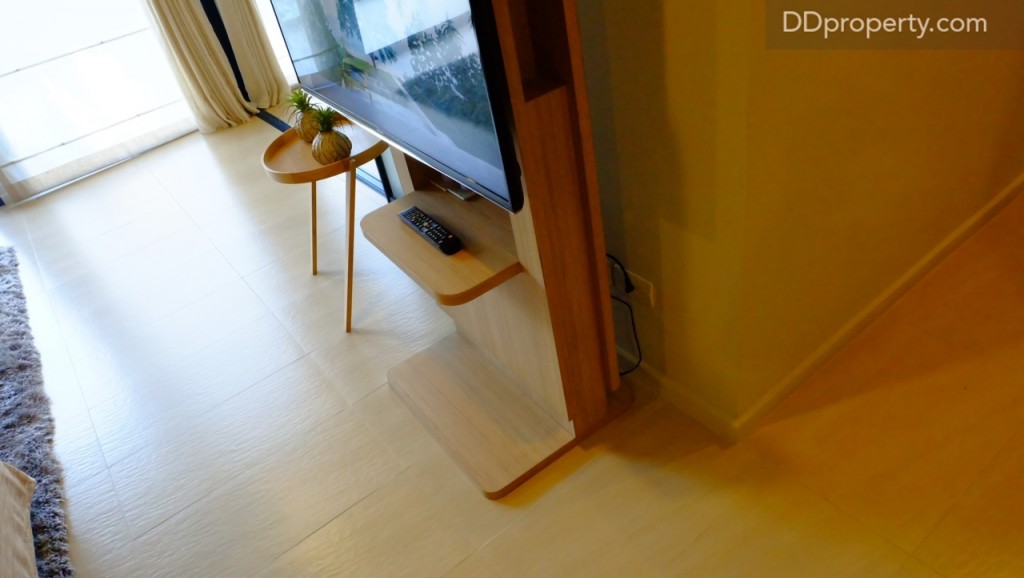 Baan Thew Talay Blue Sapphire