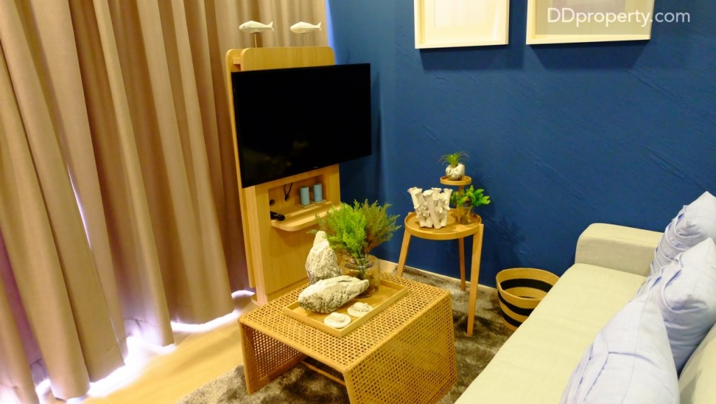 Baan Thew Talay Blue Sapphire