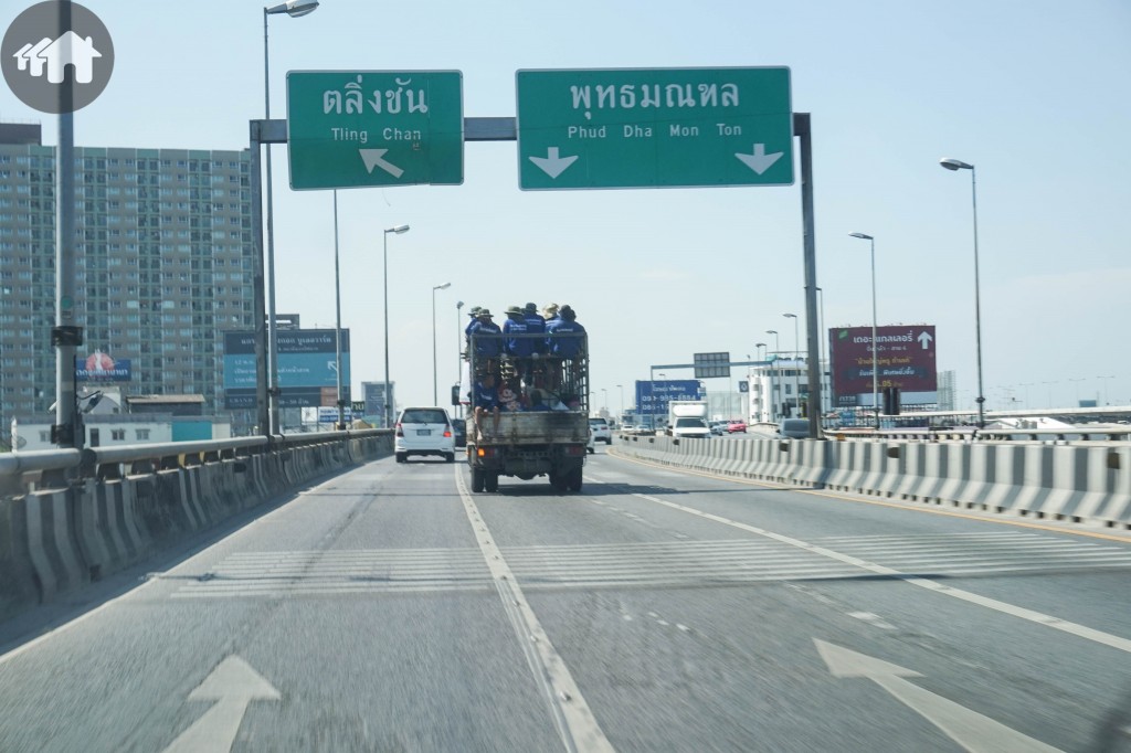 Summakorn Chaiyapruek LoctionDSC03540-002