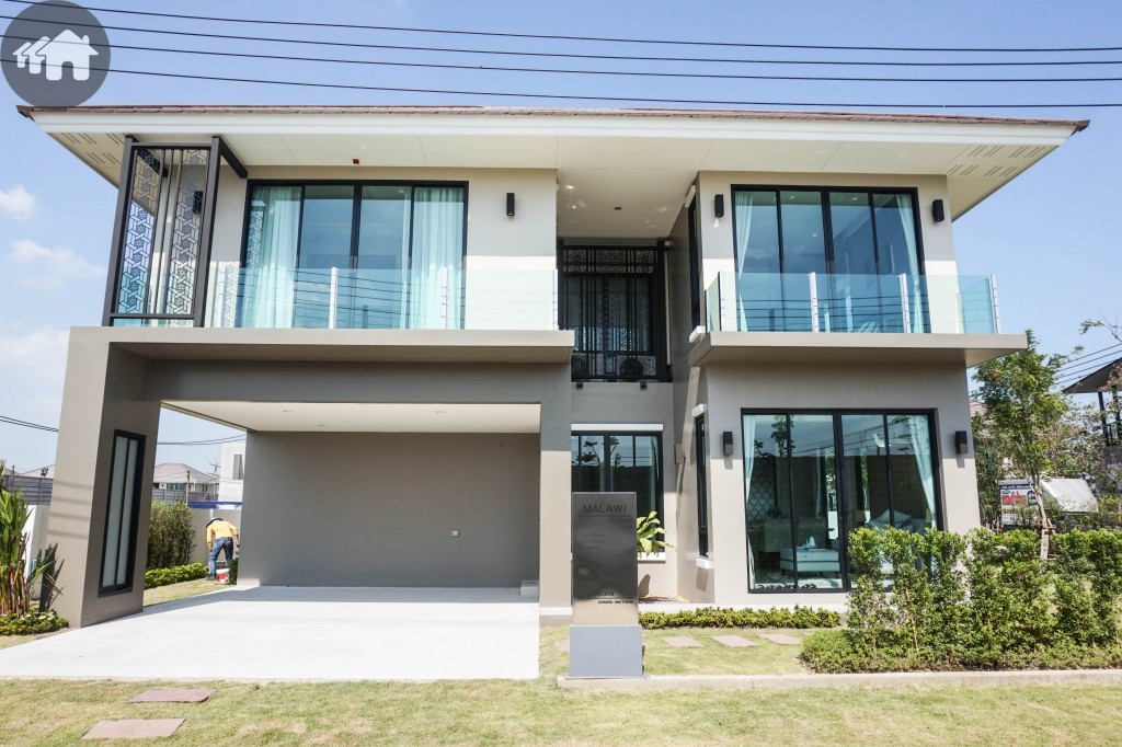 Summakorn Chaiyapruek MalikaDSC03650-002