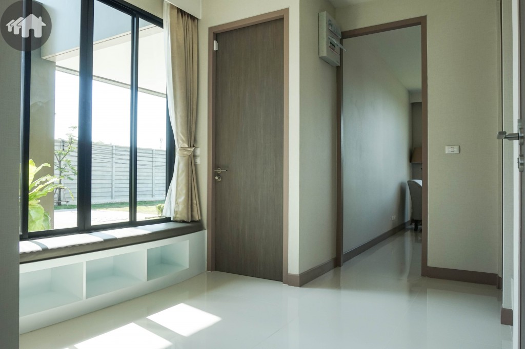 Summakorn Chaiyapruek MalikaDSC03664-013