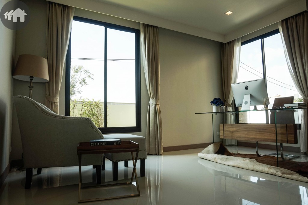 Summakorn Chaiyapruek MalikaDSC03668-017