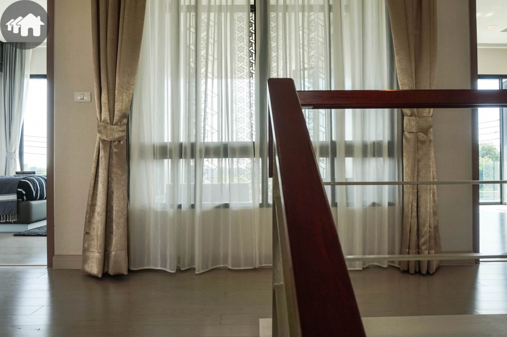 Summakorn Chaiyapruek MalikaDSC03670-019