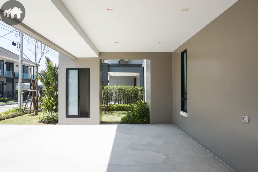 Summakorn Chaiyapruek ParamaDSC03568-005