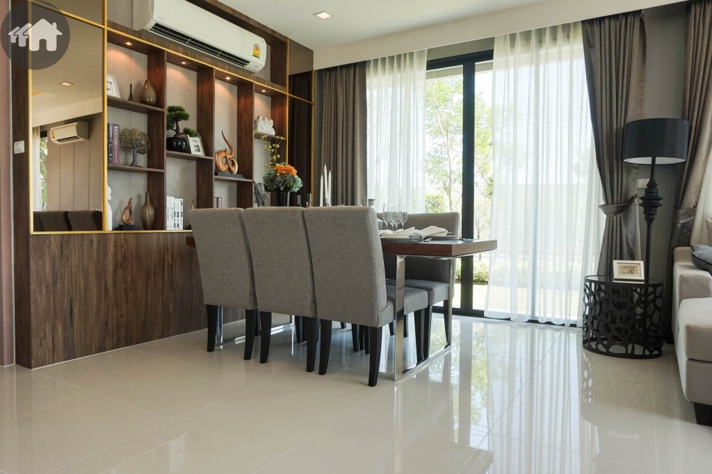 Summakorn Chaiyapruek ParamaDSC03574-010