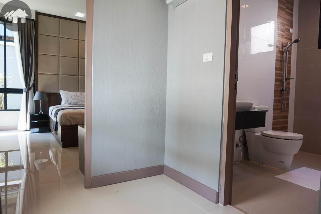 Summakorn Chaiyapruek ParamaDSC03595-026