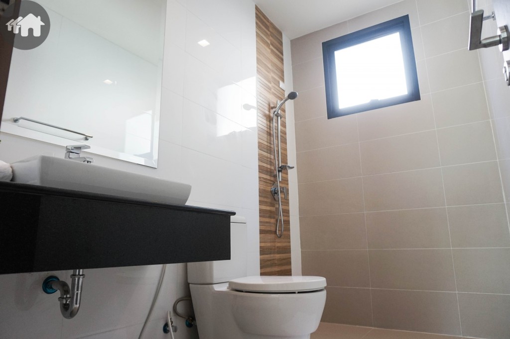 Summakorn Chaiyapruek ParamaDSC03596-027