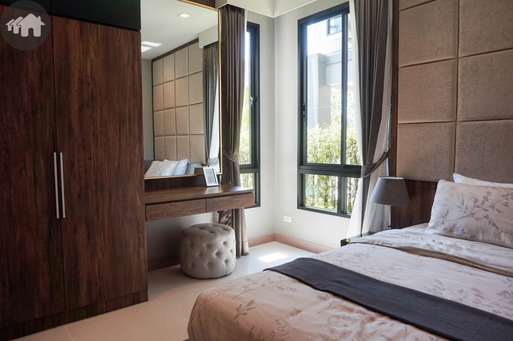 Summakorn Chaiyapruek ParamaDSC03604-033