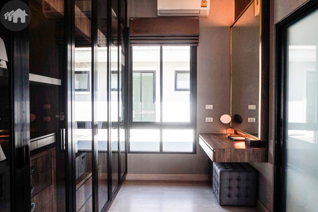 Summakorn Chaiyapruek ParamaDSC03629-049