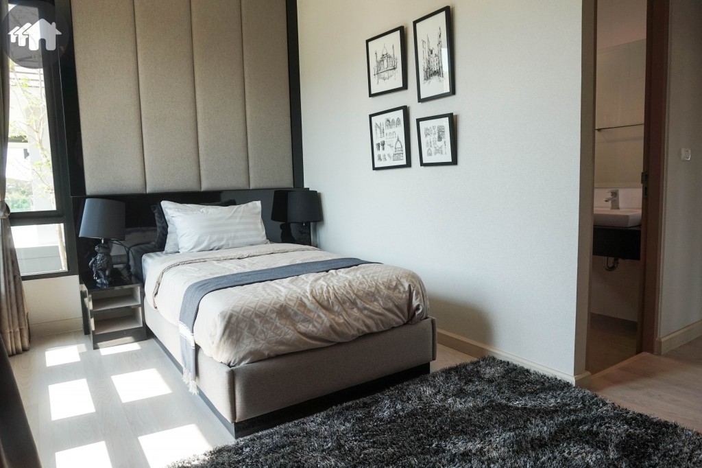 Summakorn Chaiyapruek ParamaDSC03638-053