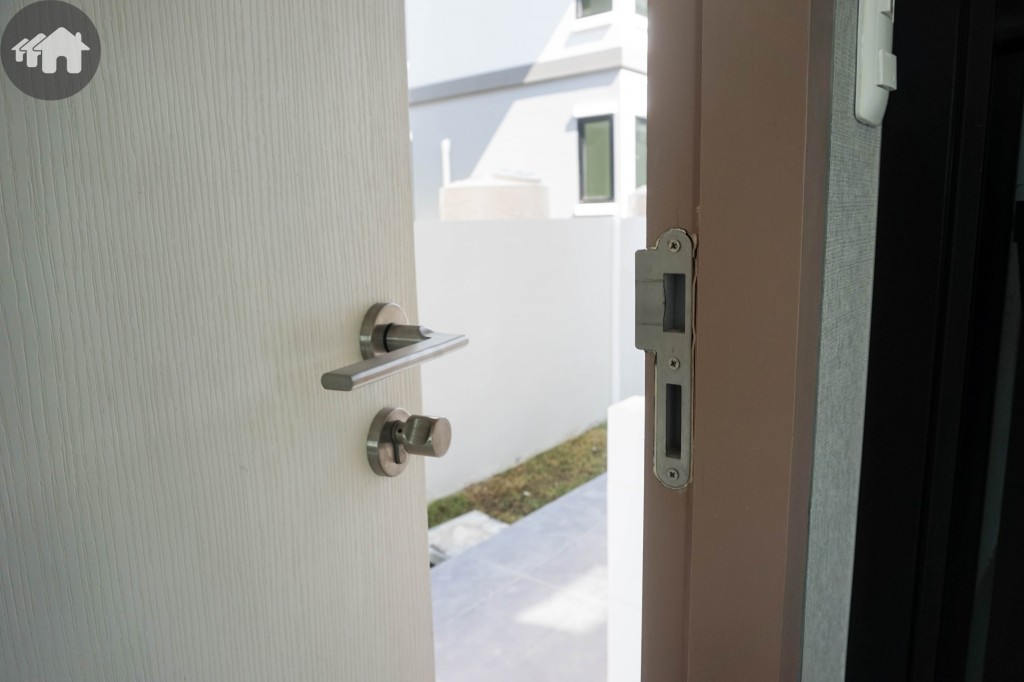 Summakorn Chaiyapruek seineDSC03700-012