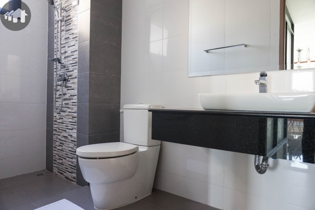 Summakorn Chaiyapruek seineDSC03704-016