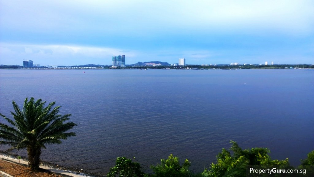 The sea and Malaysia