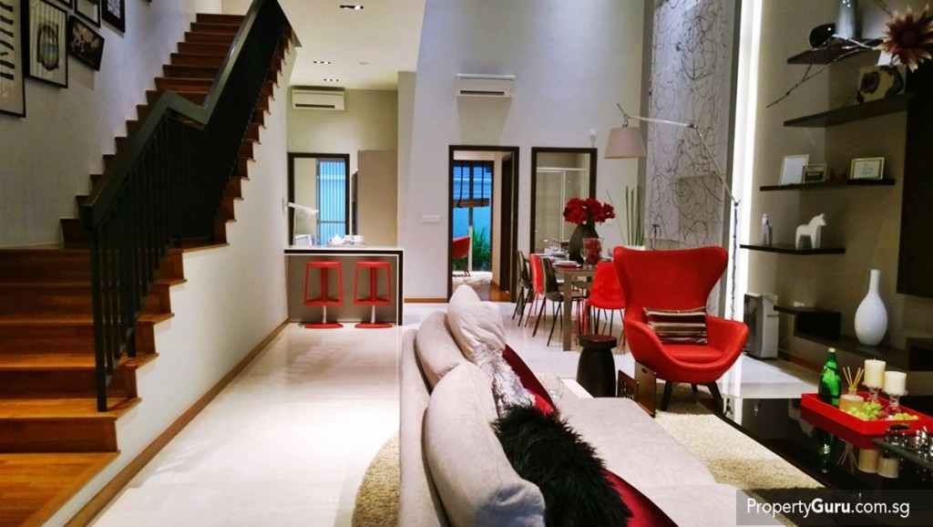 Brooks Signature living area