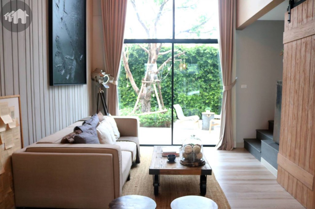 โถงรับแขก ทาวน์โฮม Type D โครงการ อีโค สเปซ บางนา – วงแหวน (Eco Space Bangna - Wongwaen)