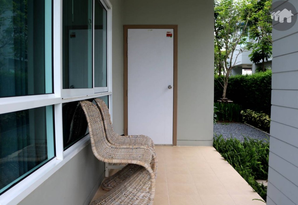 พื้นที่ Terrace ในยูนิตบ้าน The Volume ของโครงการ วารีโอ Vario Suvarnabhumi