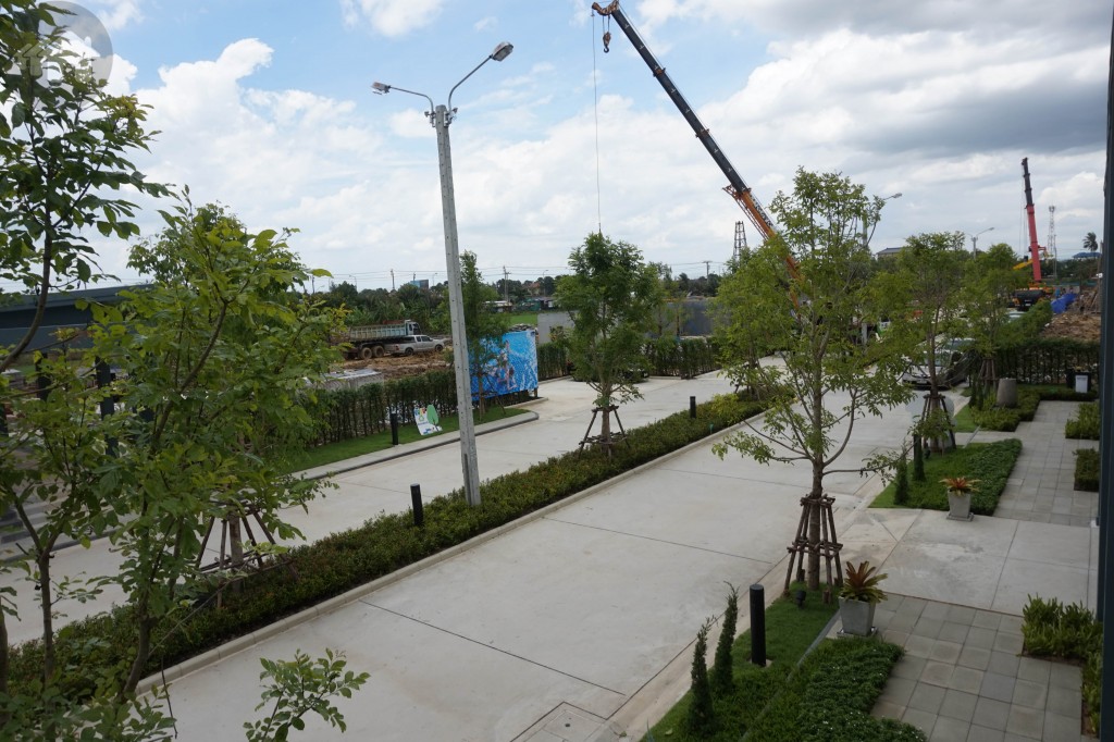 Baan Lumpini Townville Lat Pladuk  Bangpai Station Direction3 DSC05291-004