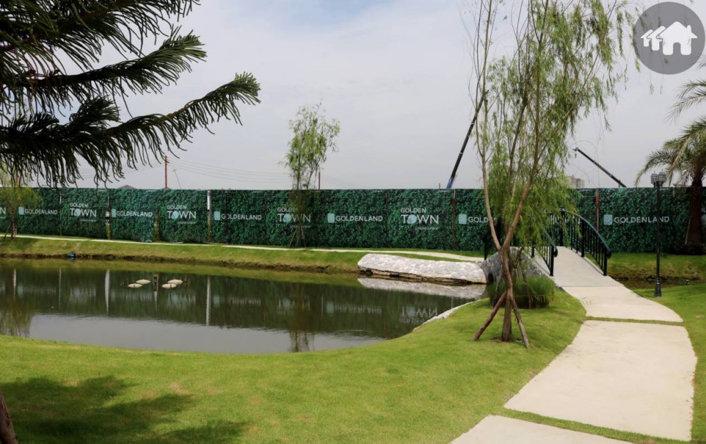 พื้นที่ก่อสร้างโครงการ โกลเด้น ทาวน์ บางนา – สวนหลวง  Golden Town Bangna Suanluang 