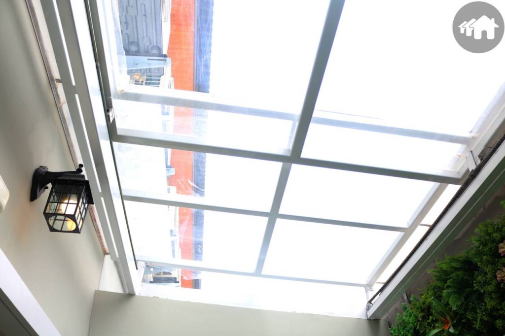 พื้นที่หลังบ้านโครงการ โกลเด้น ทาวน์ บางนา – สวนหลวง Golden Town Bangna Suanluang 