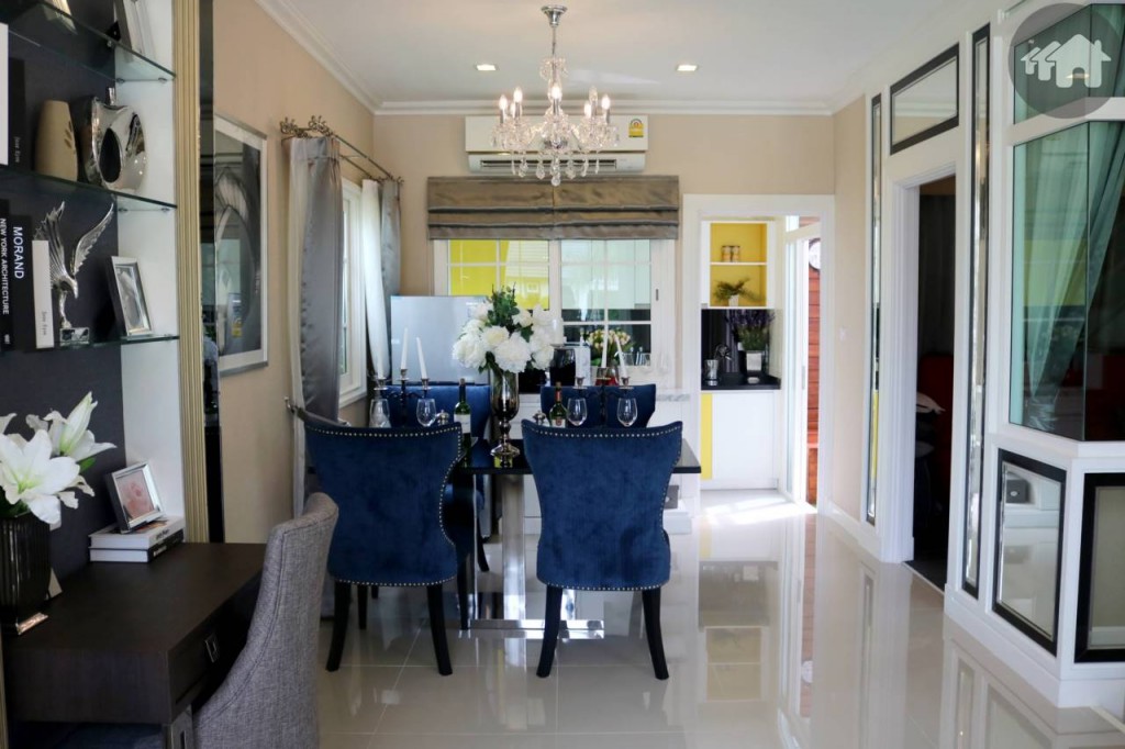 พื้นที่กินข้าวของโครงการ โกลเด้น ทาวน์ บางนา – สวนหลวง Golden Town Bangna Suanluang 