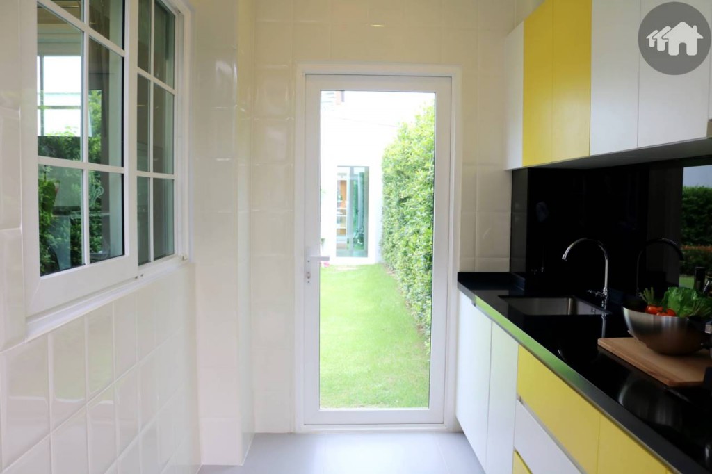 ครัวโครงการ โกลเด้น ทาวน์ บางนา – สวนหลวง Golden Town Bangna Suanluang 