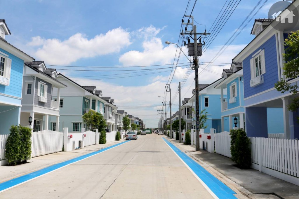 ถนนภายในโครงการ กรีนิช ไพร์ม ทางด่วนรามอินทรา-หทัยราษฎร์ Greenwich Prime Express Way Ramintra Hathairat